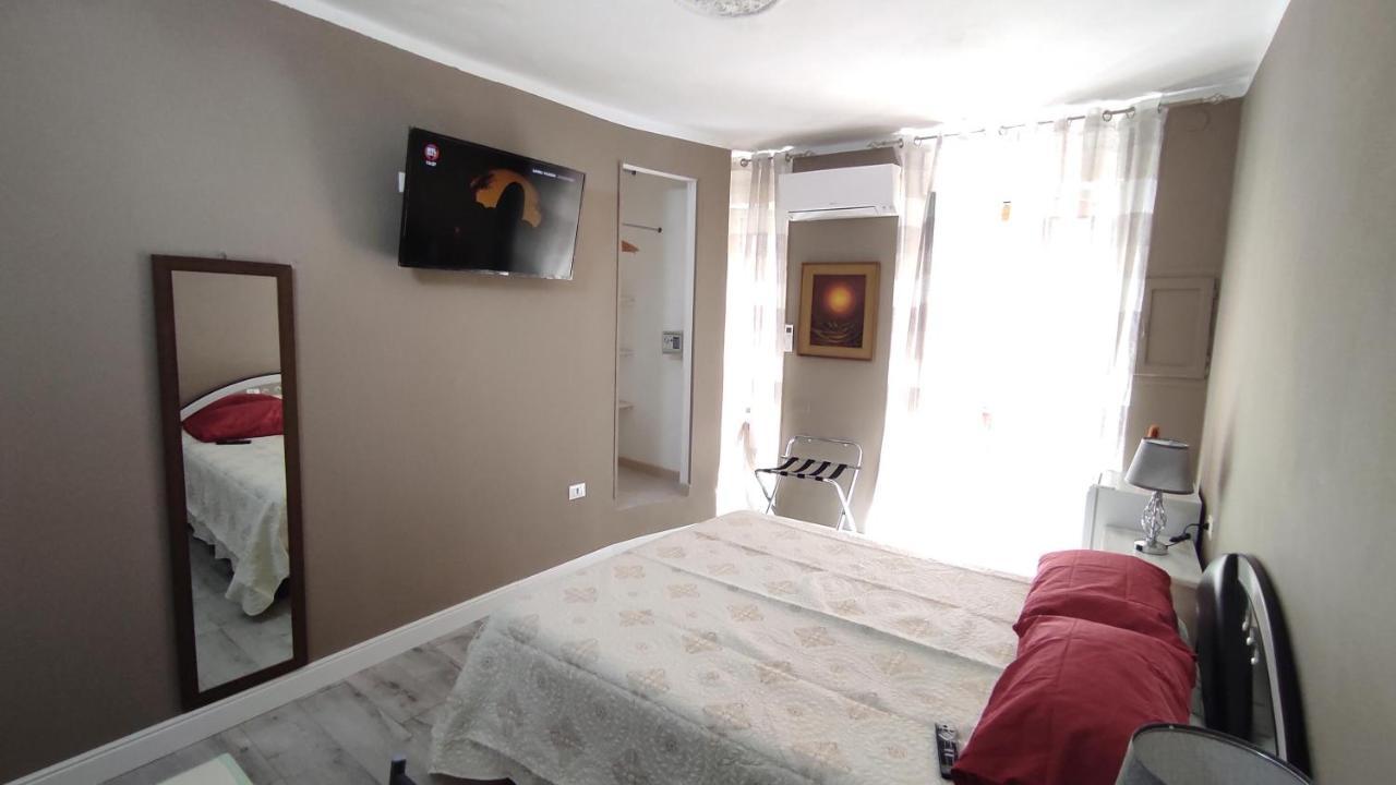Bed and Breakfast Yaki Domo Cagliari Esterno foto