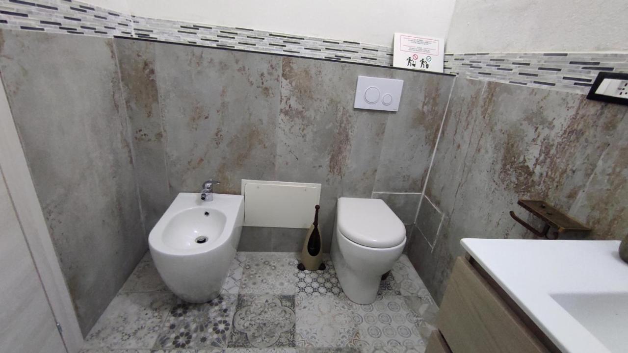 Bed and Breakfast Yaki Domo Cagliari Esterno foto